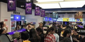 什么是超市线下自助服务平台，它如何提升我们的购物体验？