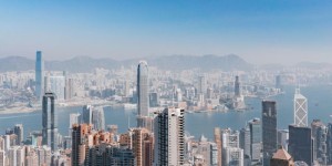 香港的经济支柱是什么？这座城市如何实现持续盈利？