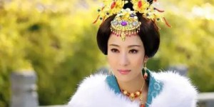 黎女士芳名为何？哪个名字更衬她风采？