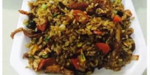 炒饭摆摊副业选择多，哪些项目最赚钱且易上手？