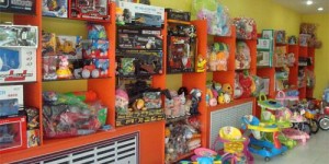 如何在重庆玩具店成功开展副业？有哪些可行策略？