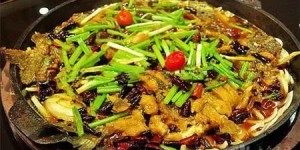 老板恋上鱼，一斤售价是多少？这家餐厅的鱼为何如此受欢迎？