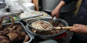 农村卖牛肉真能盈利吗？村里牛肉生意到底赚不赚钱？