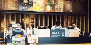 邮政咖啡强势入场，能否挑战星巴克在咖啡市场的霸主地位？