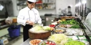 卖饭真的能赚钱吗？餐饮业的盈利真相是什么？