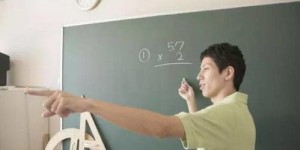 老师为何涉足那些令人费解的副业？