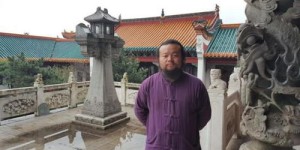 道观中的佛像应如何正确称呼？其独特名称背后隐藏着怎样的渊源？