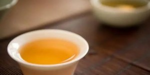 冬天喝茶真的能帮女生赚钱吗？真相让人好奇！