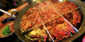 串串香与火锅，谁才是餐饮界的吸金王？