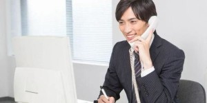 创业老板为何亲自兼职员工？背后的原因令人深思