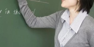 大学老师为何热衷于发展教学副业？背后原因是什么？