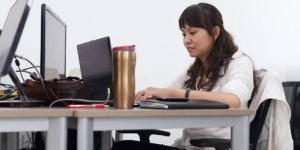 女生选择哪个职业更容易实现高收入？