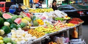 在香港摆地摊卖水果，真的能赚钱吗？