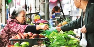 如何在路边摆摊高效售卖商品实现盈利？
