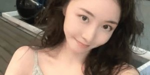 周韦彤的副业直播背后有何独特魅力？