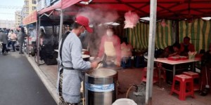 早市摆摊卖早餐，真的能赚钱吗？摊主们怎么说？
