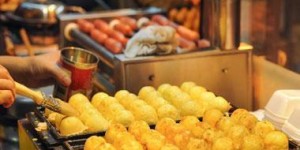 摆摊卖小吃真的能赚钱吗？知乎上的经验分享靠谱吗？