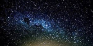 哪些星空唯美句子在QQ上刷屏了？短小精悍却触动心弦？
