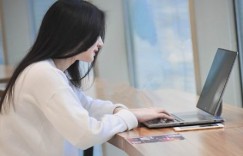 女生副业选择公关行业，真的适合吗？如何平衡工作与生活？