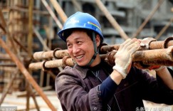 农民工包工头收入如何？他们真的能赚大钱吗？