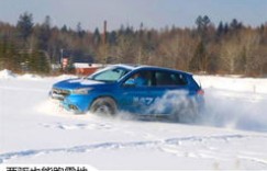 冰天雪地开卡车真的能赚钱吗？挑战极寒环境下的收入之谜