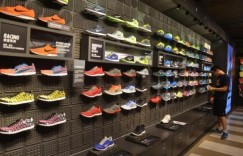 青岛耐克工厂店微商微信，真的有如此低价的耐克正品吗？