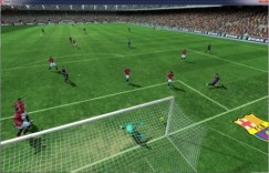 FIFA Online 3如何利用辅助工具实现盈利？