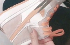 微商卖鞋月入数万是真的吗？他们的赚钱秘诀究竟是什么？