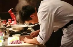 为何高收入男性热衷下厨？探寻会赚钱又会做饭的男人魅力